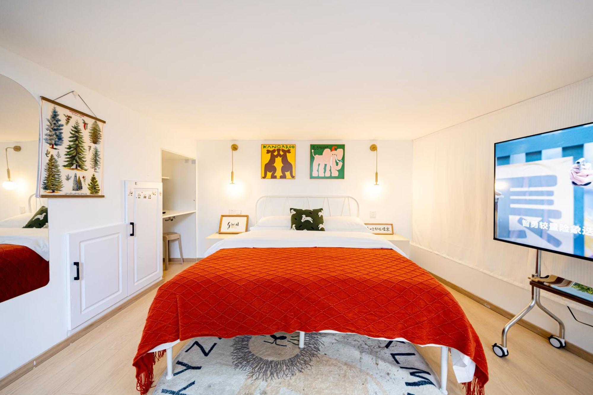 Hills & Zinn Courtyard With 2bedrooms Close To Line 9 Shanghai