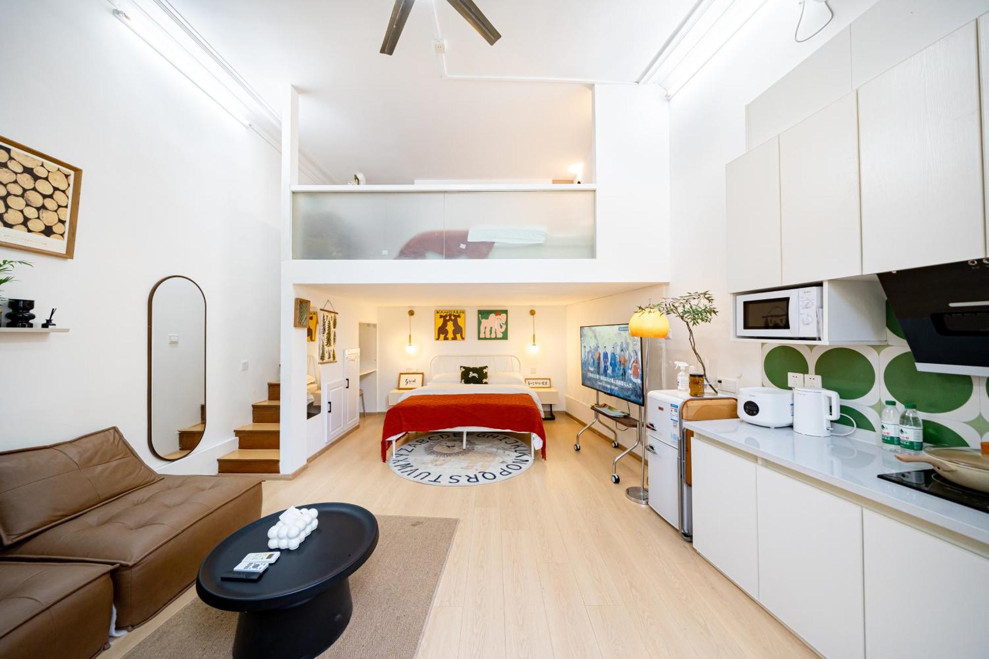 Apartment Hills & Zinn Courtyard With 2bedrooms Close To Line 9