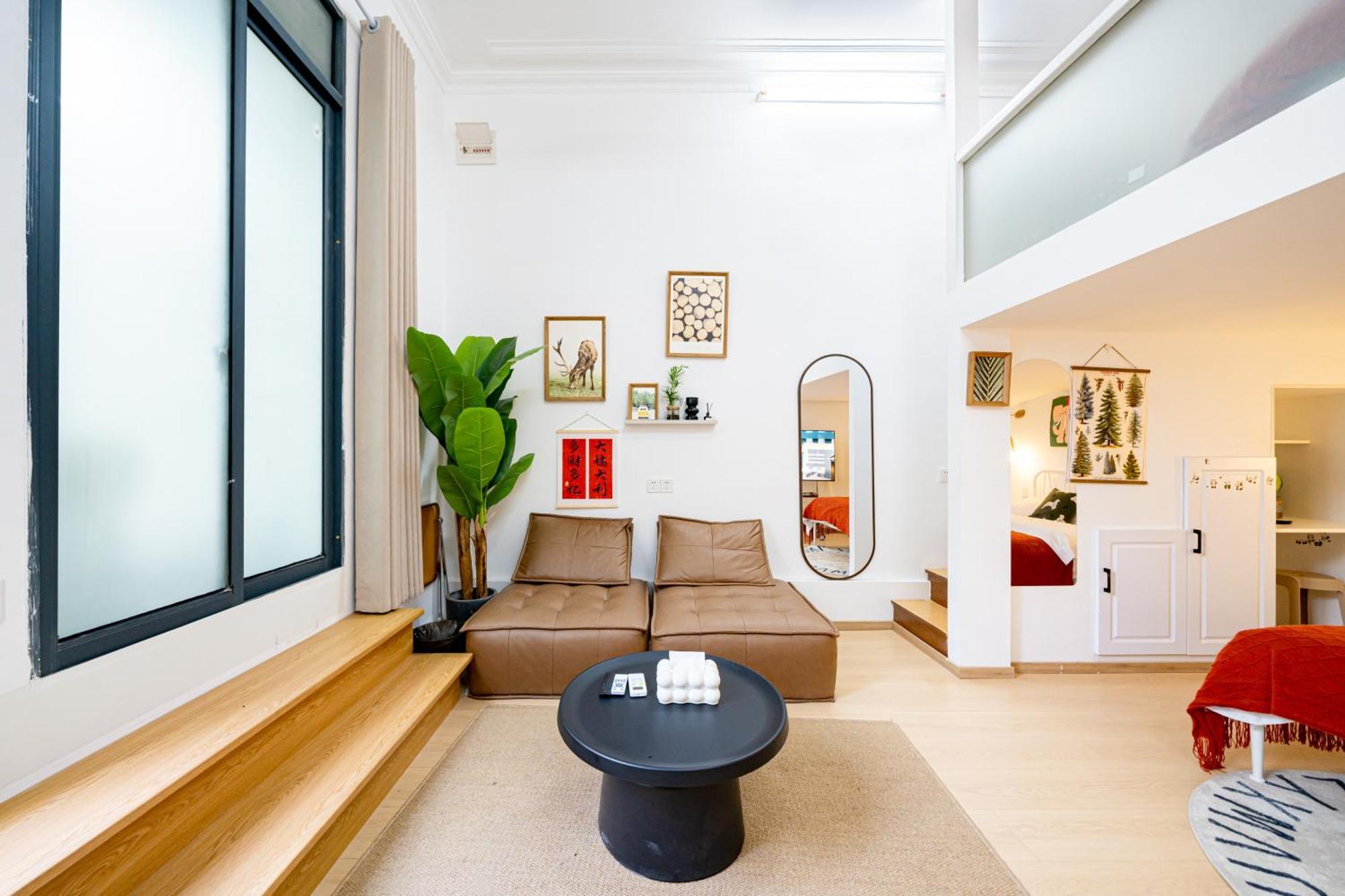 Hills & Zinn Courtyard With 2bedrooms Close To Line 9 * Shanghai